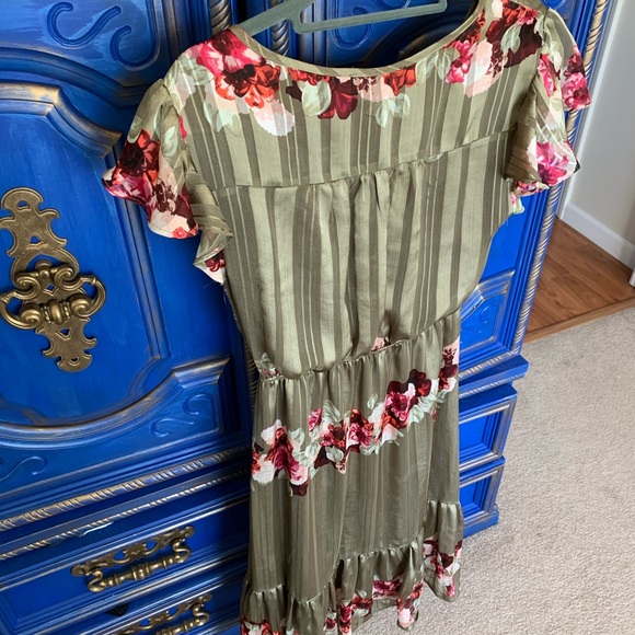 Banana Republic Summer Floral Dress Olive Green 4 - Picture 3 of 3